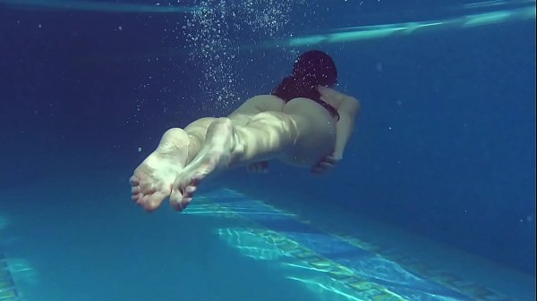 Underwater Hungarian teen Kittina Clairette